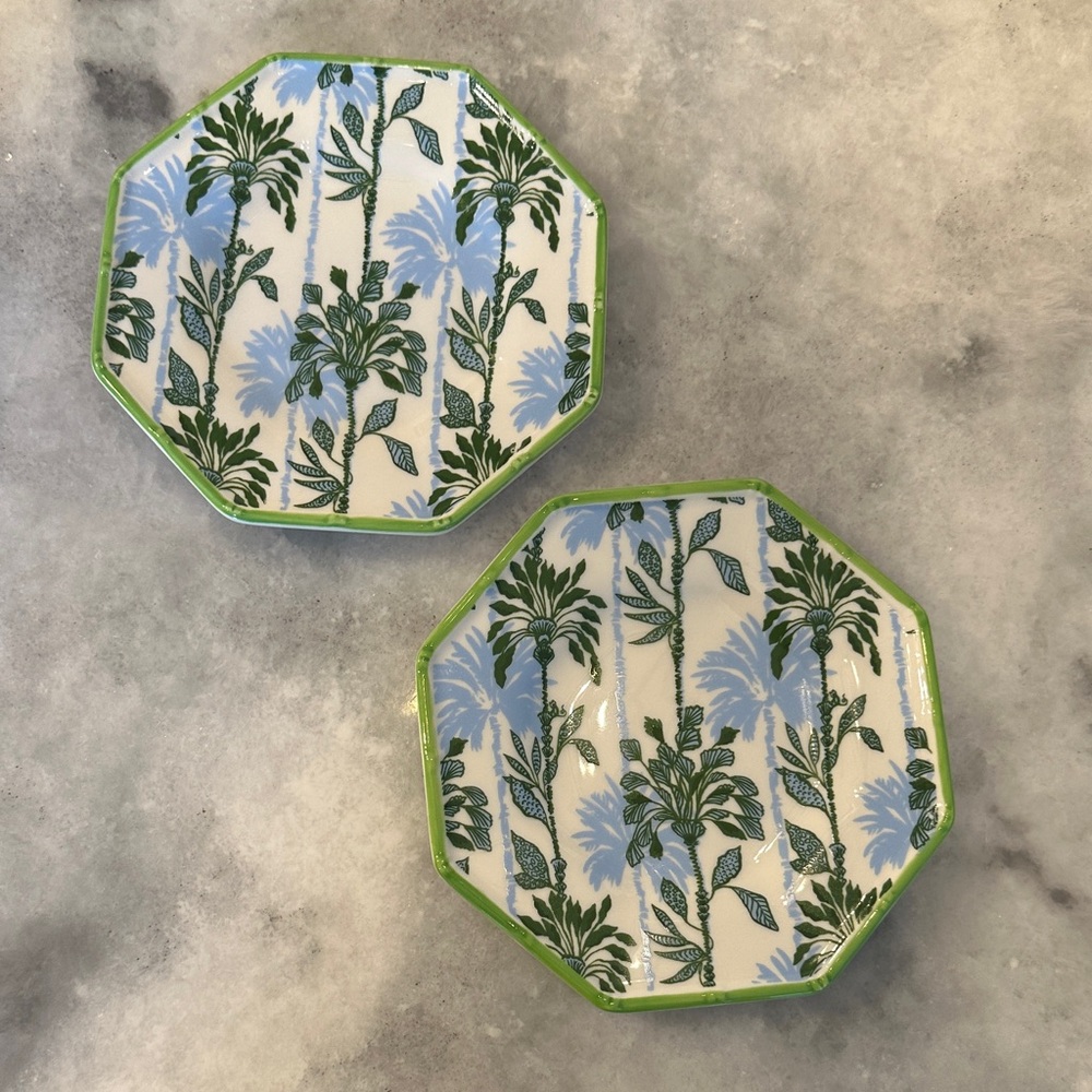 Lilly Pulitzer Green and Blue Leaf Platter Set - Picture 10 of 11